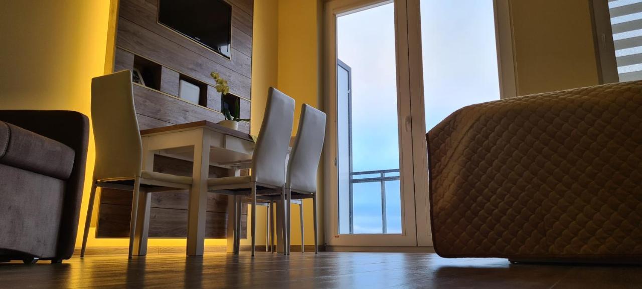Apartament "Zloty Relaks" Tuz Przy Plazy Z Balkonem Z Widokiem Na Hel I Hamakami Puck Exterior foto